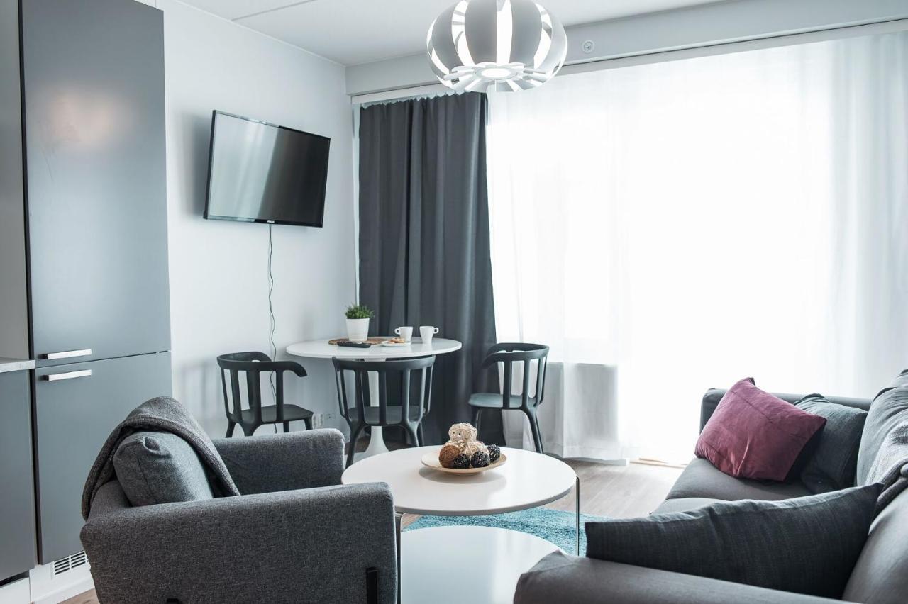 Forenom Serviced Apartments Vantaa Neilikkatie Exteriör bild